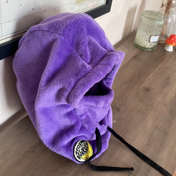 Notice the Reckless Snood - Picture 2 of 5